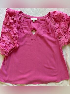 Umgee Bright Pink Top with Lace Sleeves and 3 Dimensional Floral Details